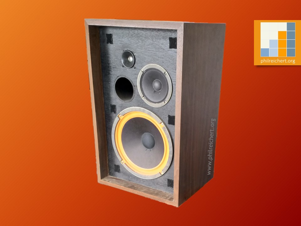 AKAI SW-125 3-way ported bookshelf design