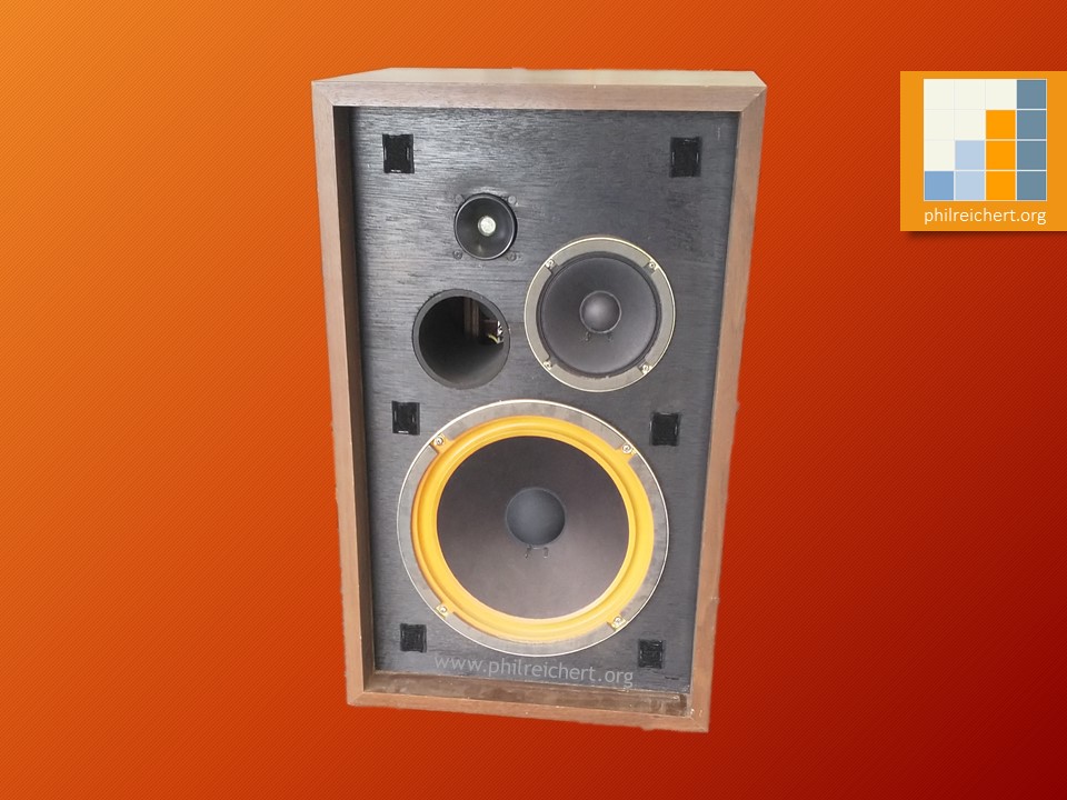 AKAI SW-125 Tweeter, Mid-range, Woofer configuration