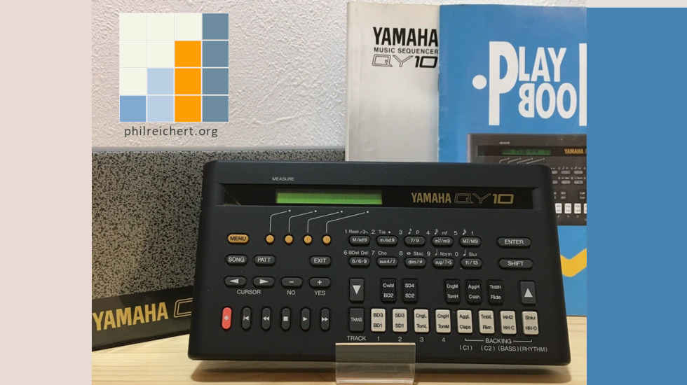 Yamaha QY10 packaging and manual
