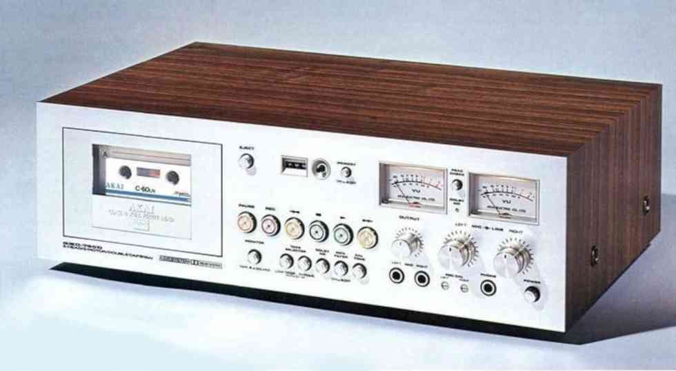 AKAI GXC-760D Beauty Shot