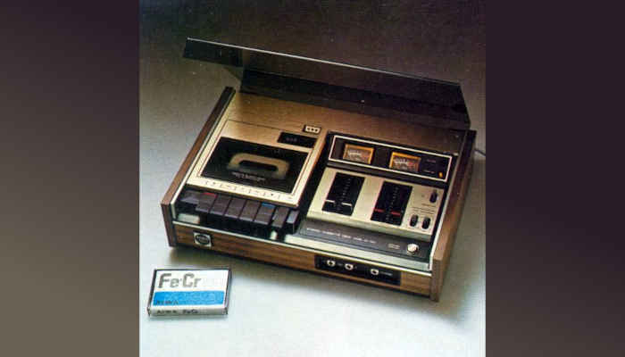 AIWA AD-1300 Cassette Deck catalog photo
